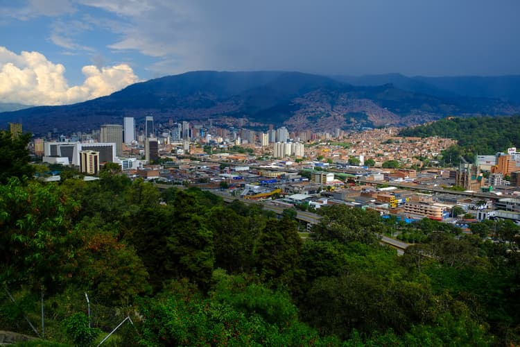 Image - Tres Ciudades que Enamoran
