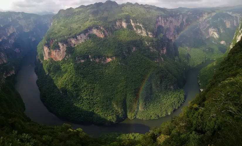 Imej - The Aztecs and the Mayan World