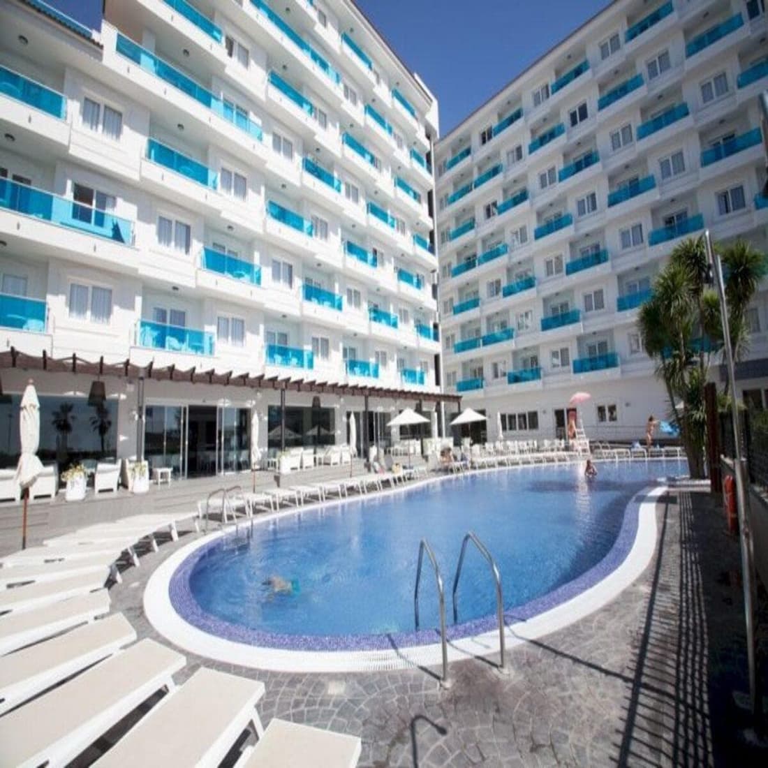 Aparthotel & Spa Acuazul