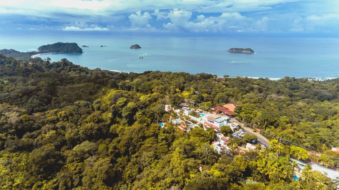 SELINA MANUEL ANTONIO