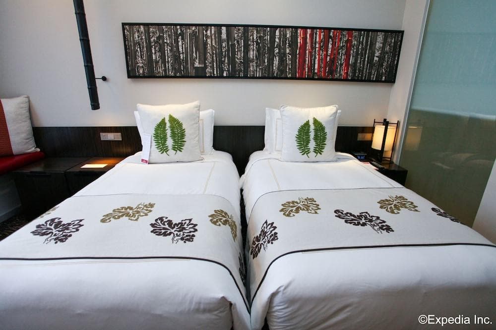 RAMADA BY WYNDHAM SINGAPORE AT ZHONGSHAN PARK