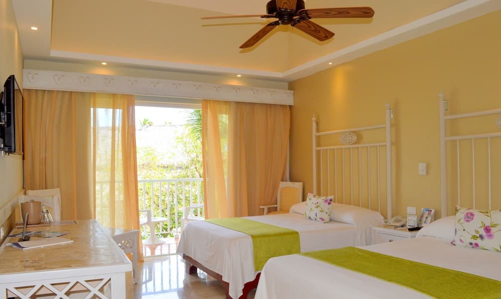 VIK hotel Arena Blanca & VIK hotel Cayena Beach