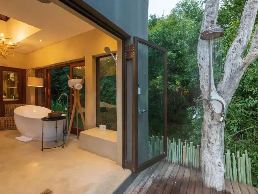 Sabi Sabi Bush Lodge