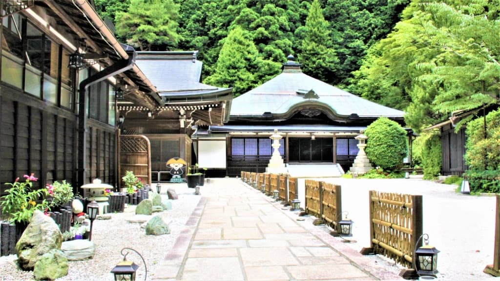 Saimonin Hotel