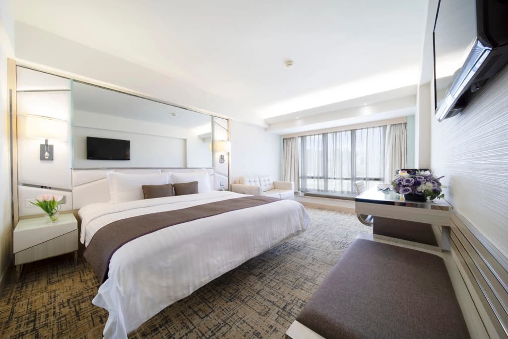 Regal Oriental Hotel