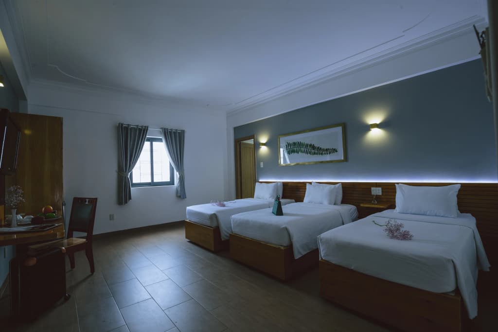 Happy Life Green Hotel