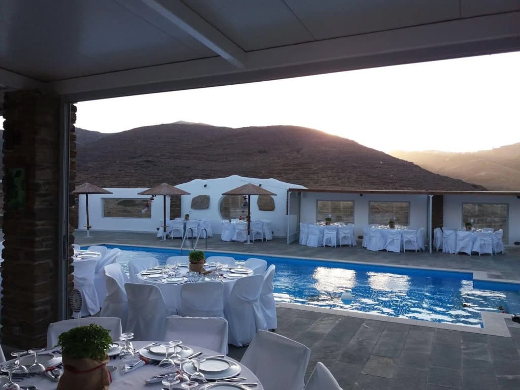 Glafki Studios & Suites