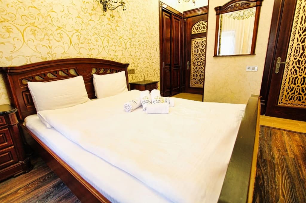 Royal Historical Boutique Hotel