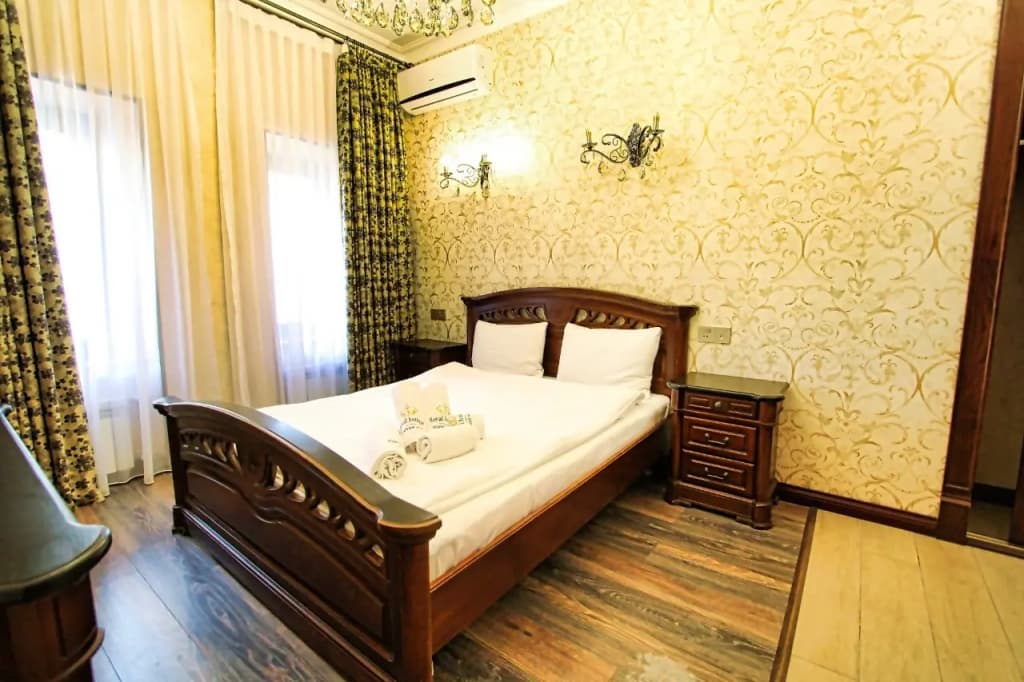 Royal Historical Boutique Hotel