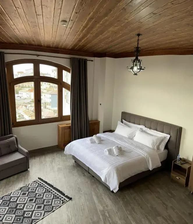 Kroi Hotel