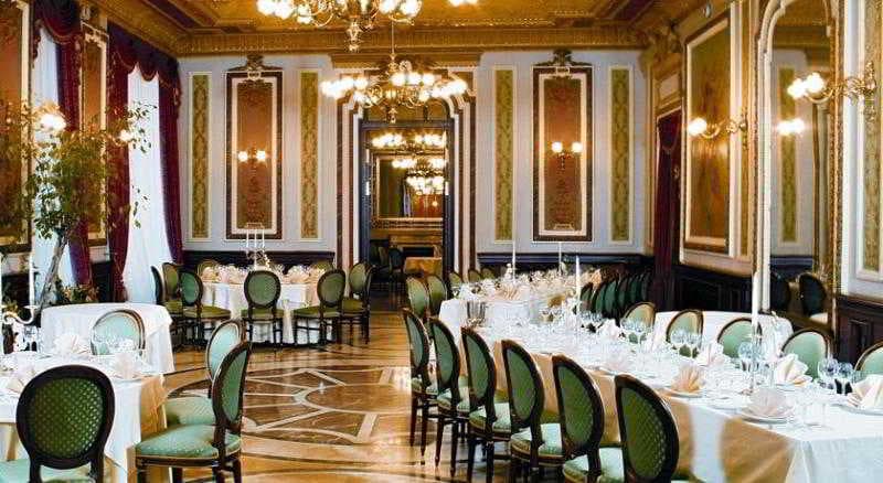 Hotel Savoy