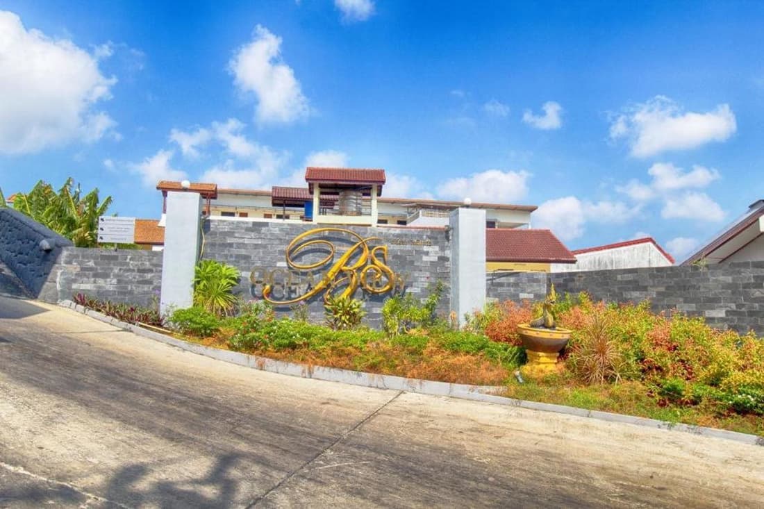Oceanview Treasure Hotel & Residence