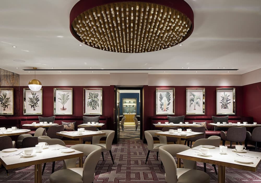 Strand Palace Hotel