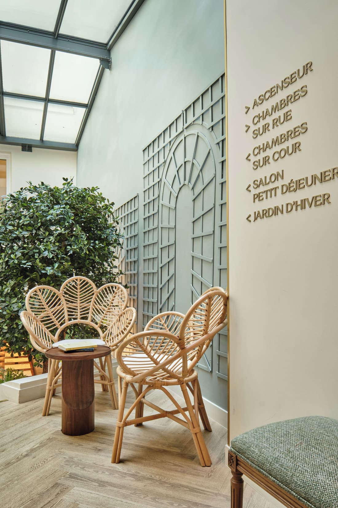Posy Hotel by Happyculture