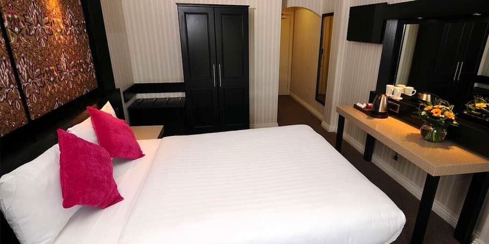 Flannery's Hotel Galway