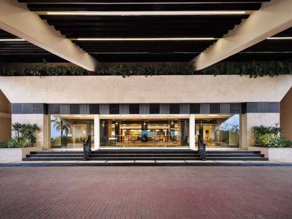 Wyndham Grand Cancun All Inclusive Resort & Villas