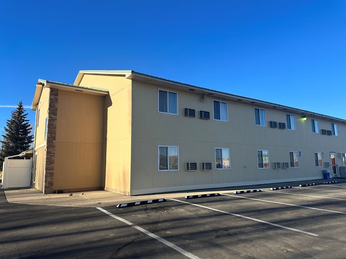 Days Inn & Suites by Wyndham Gunnison
