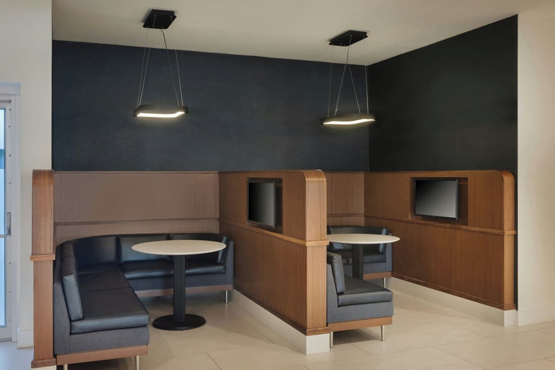 Courtyard by Marriott across Universal Orlando
