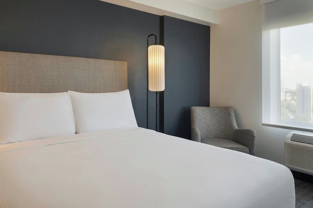 Courtyard by Marriott across Universal Orlando