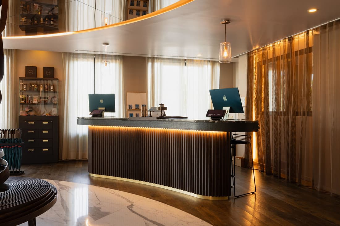 Terrass'' Hotel