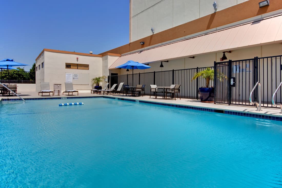 Holiday Inn Los Angeles - LAX Airport by IHG