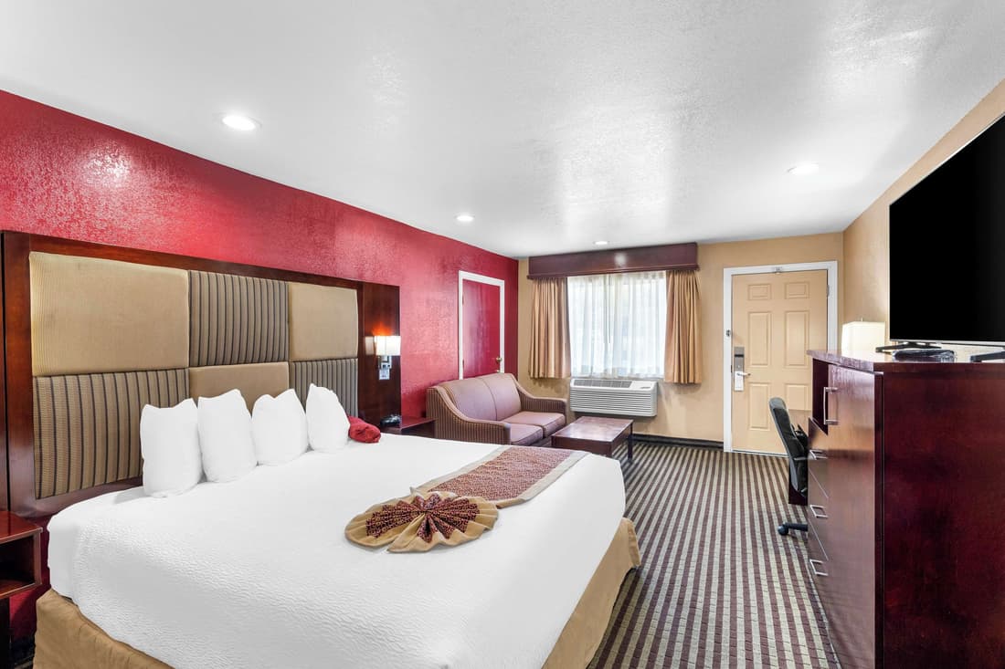 Best Western Plus Yosemite Way Station Motel