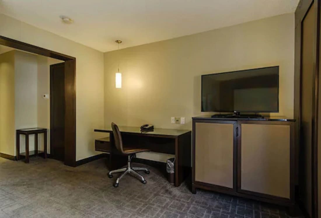 Arc The Hotel