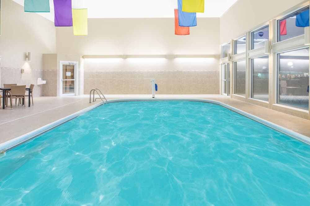 Ramada by Wyndham Springfield North