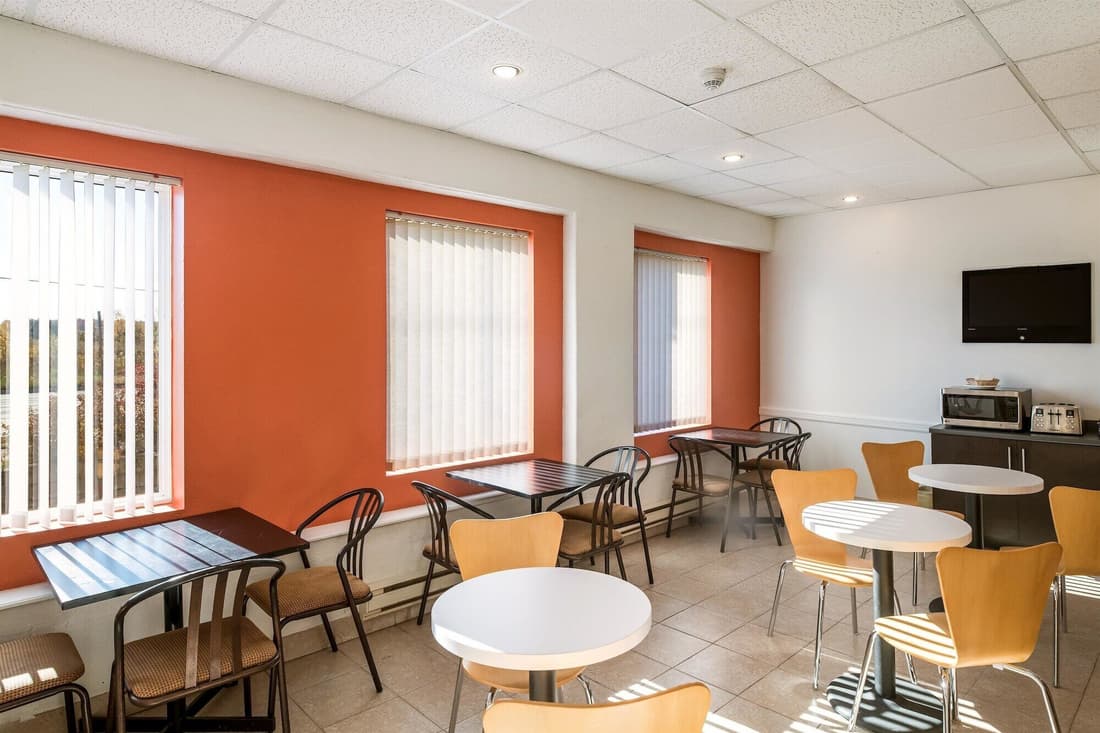 Motel 6 Moncton, NB