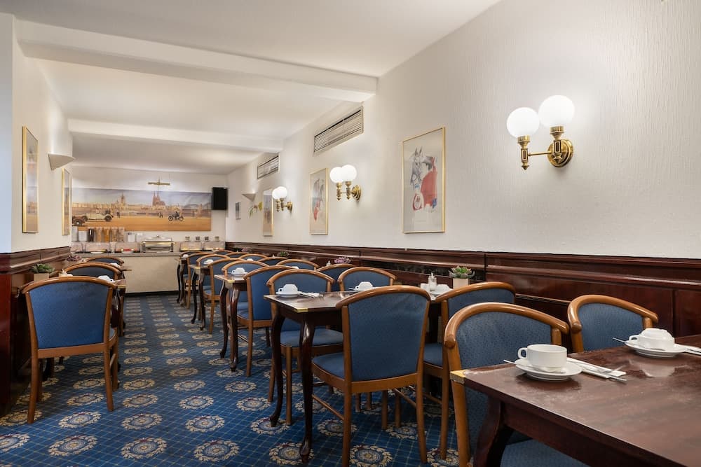 Hotel Leonet