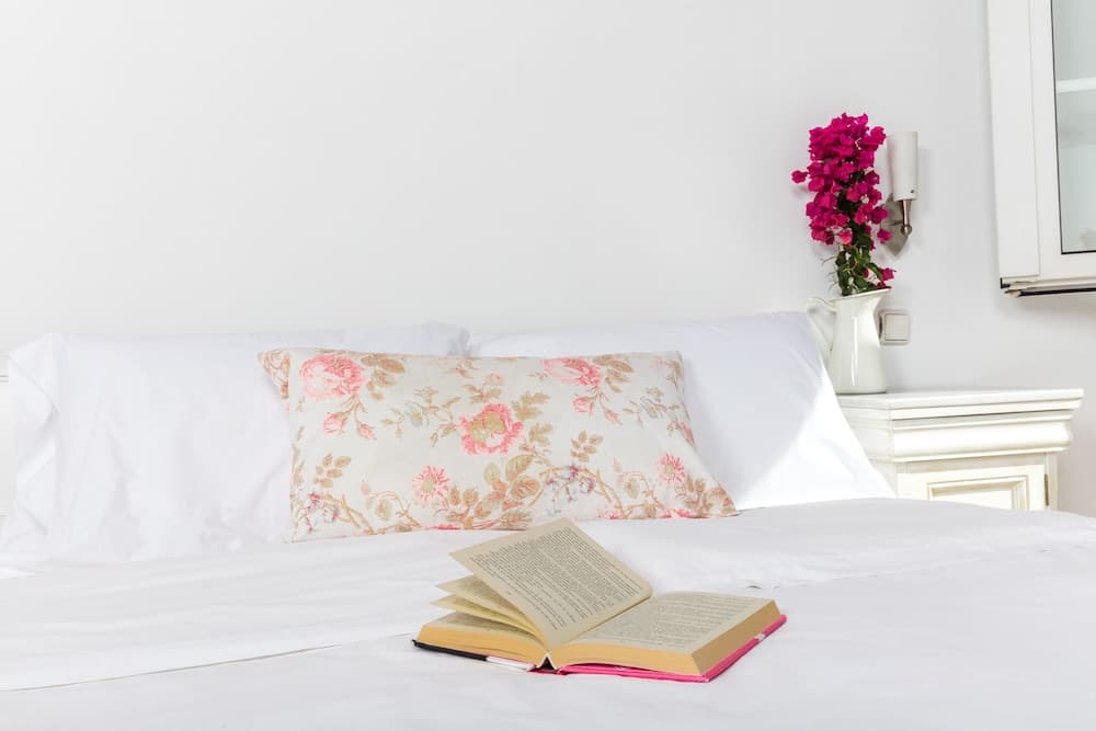Rhenia Mykonos Hotel & Bungalows