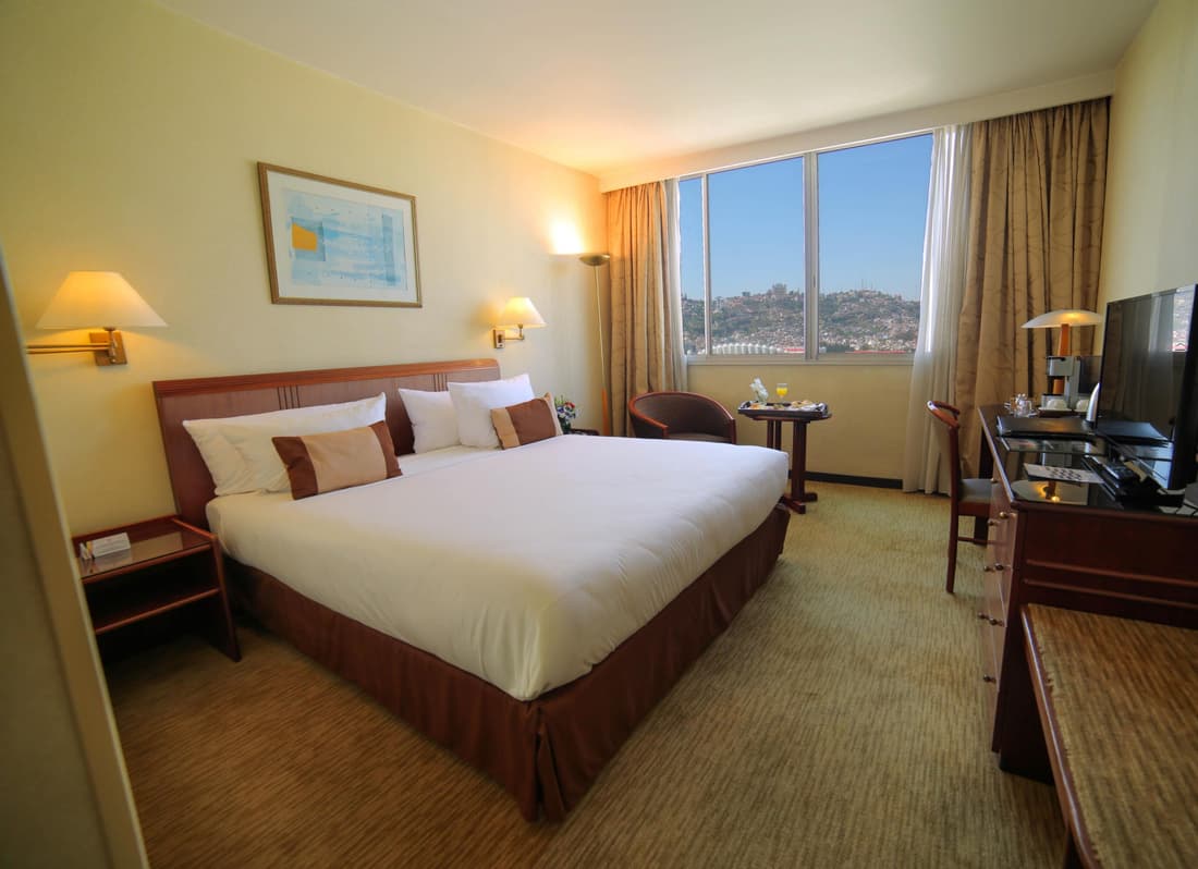 Carlton Hotel
