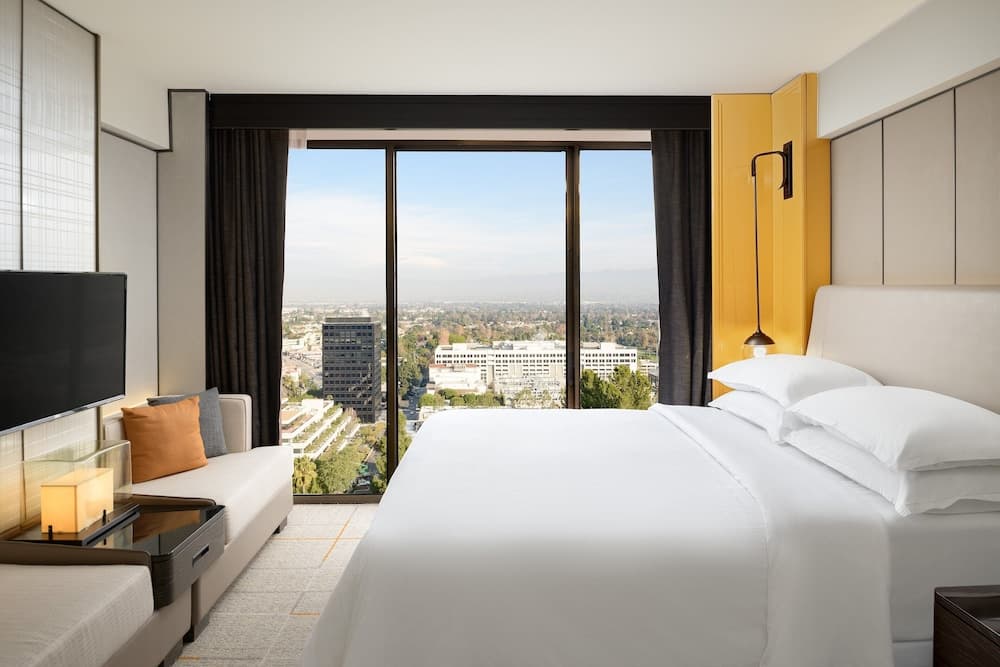 Sheraton Universal Hotel