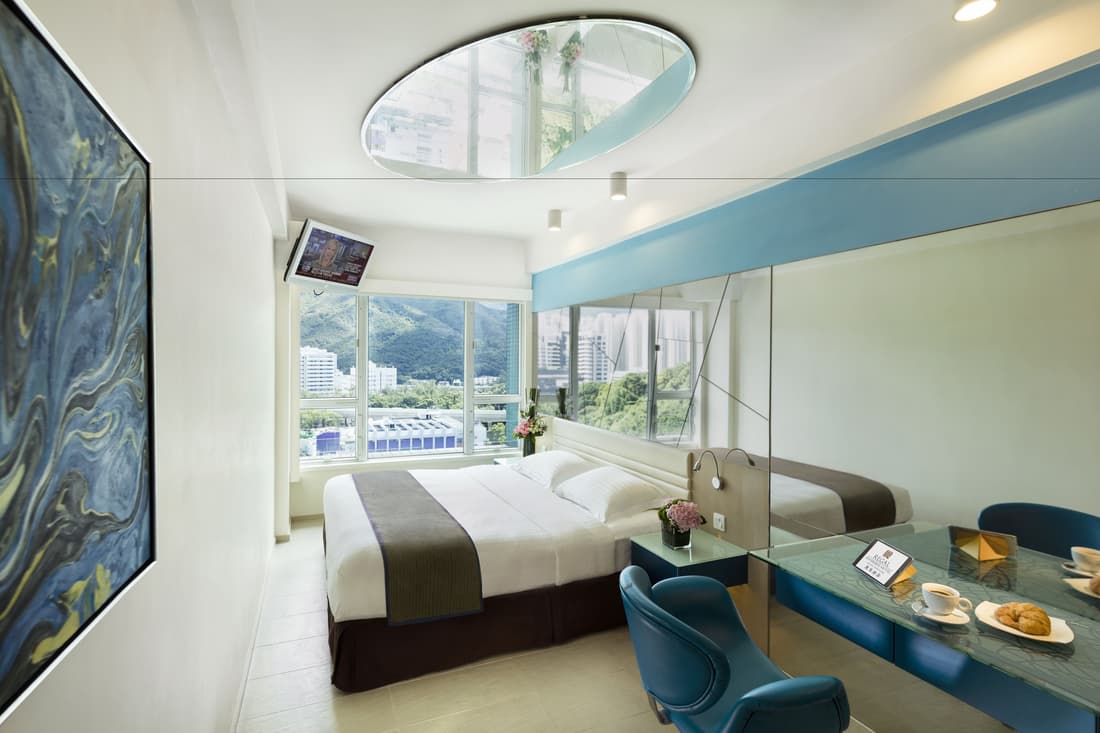 Regal Riverside Hotel