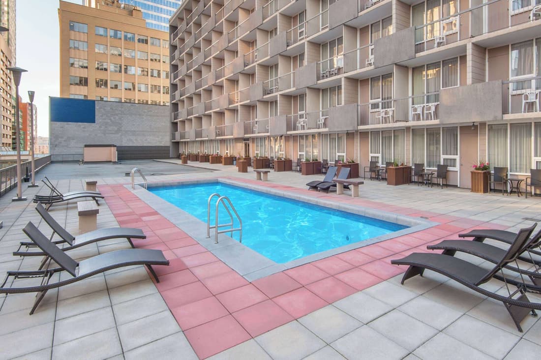 Ramada Plaza by Wyndham Calgary Downtown