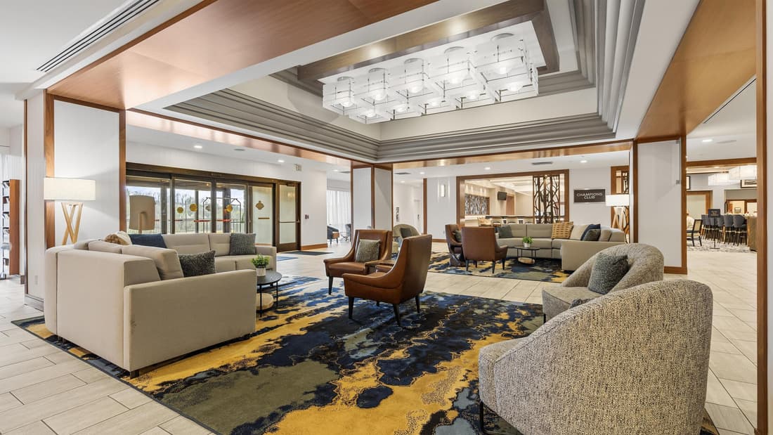 DoubleTree by Hilton Pittsburgh - Green Tree
