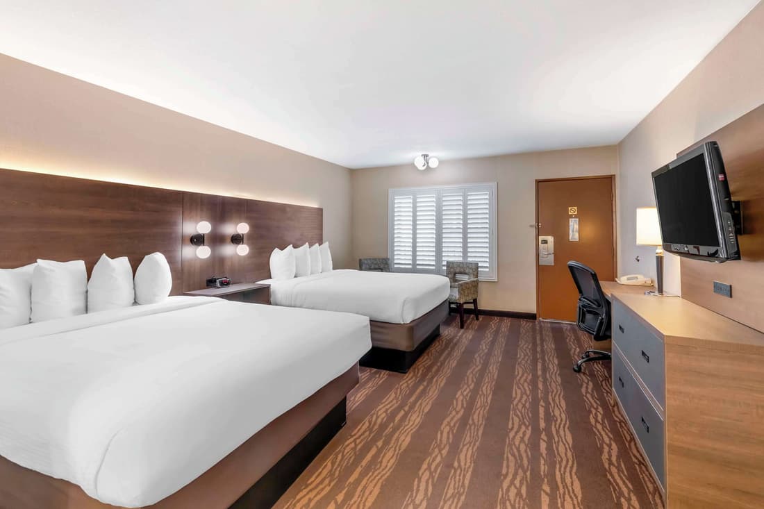 Best Western Plus Stovall's Inn