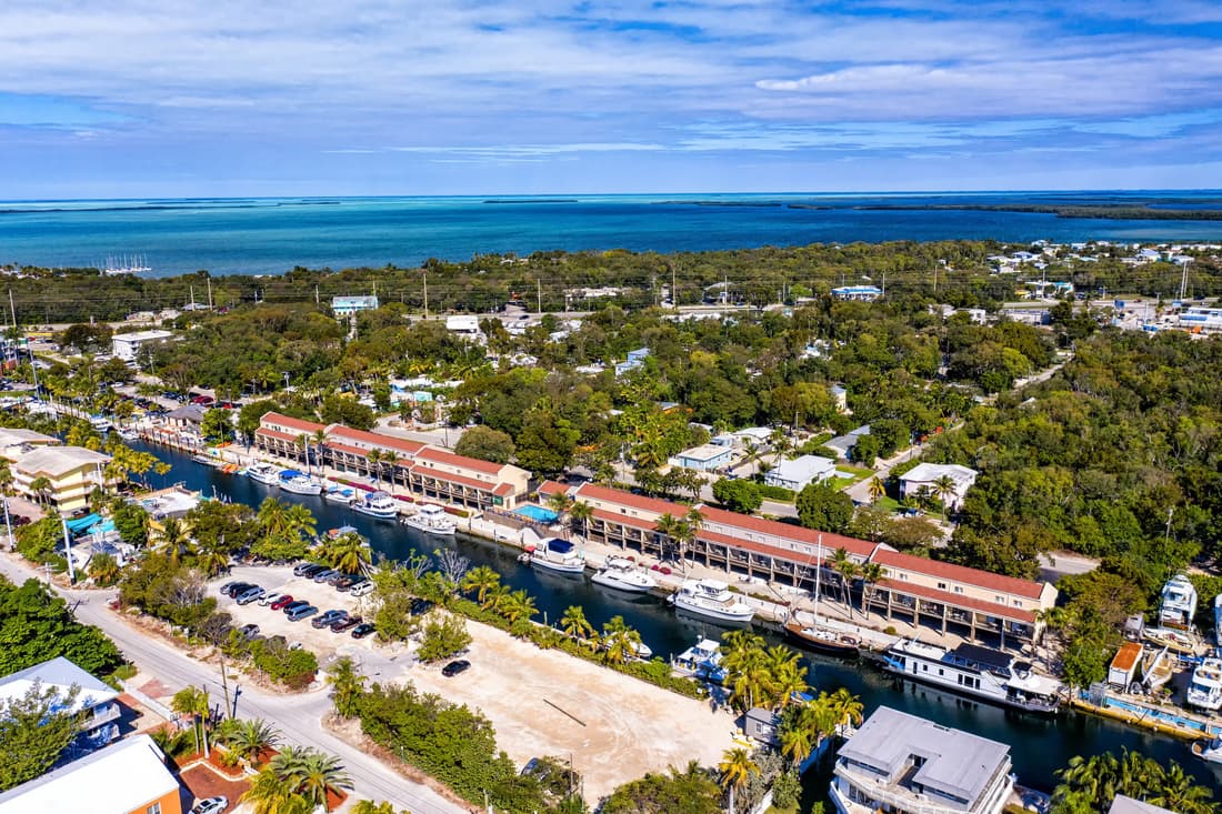 Waterside Suites & Marina