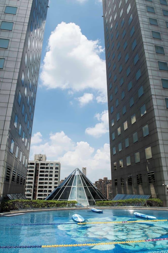 Shangri-La Far Eastern, Taipei