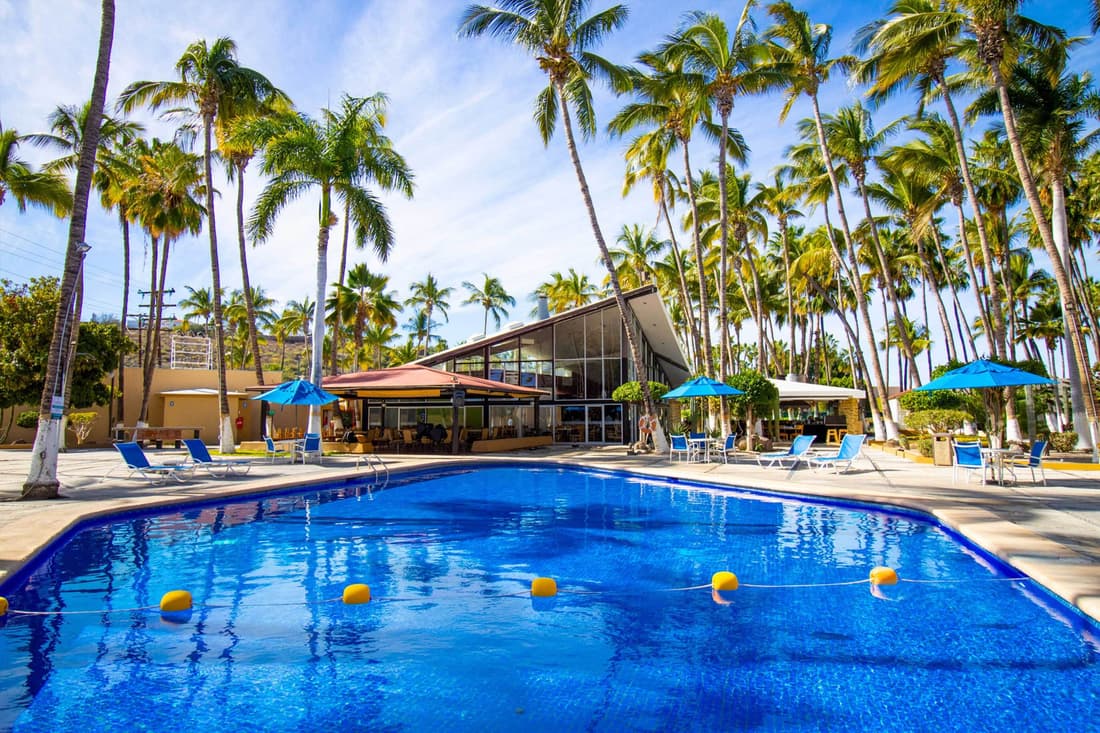 Araiza Palmira Hotel