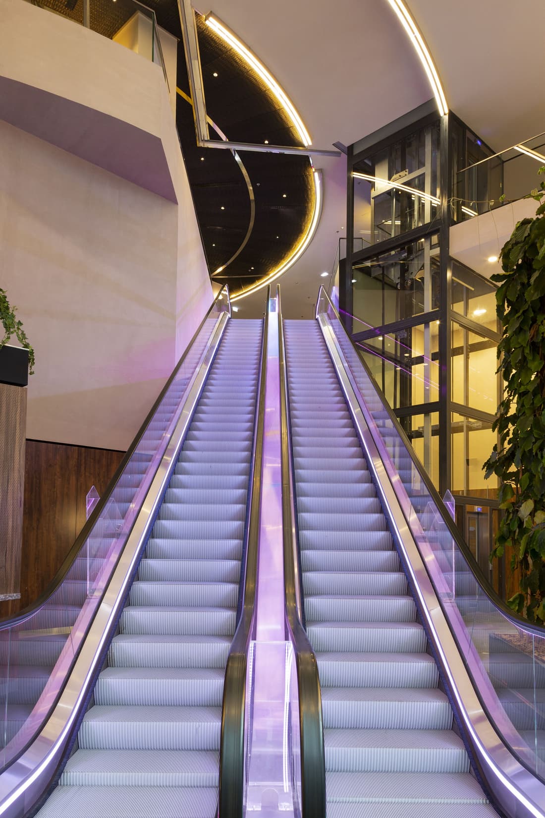 Pullman Paris Montparnasse Hotel