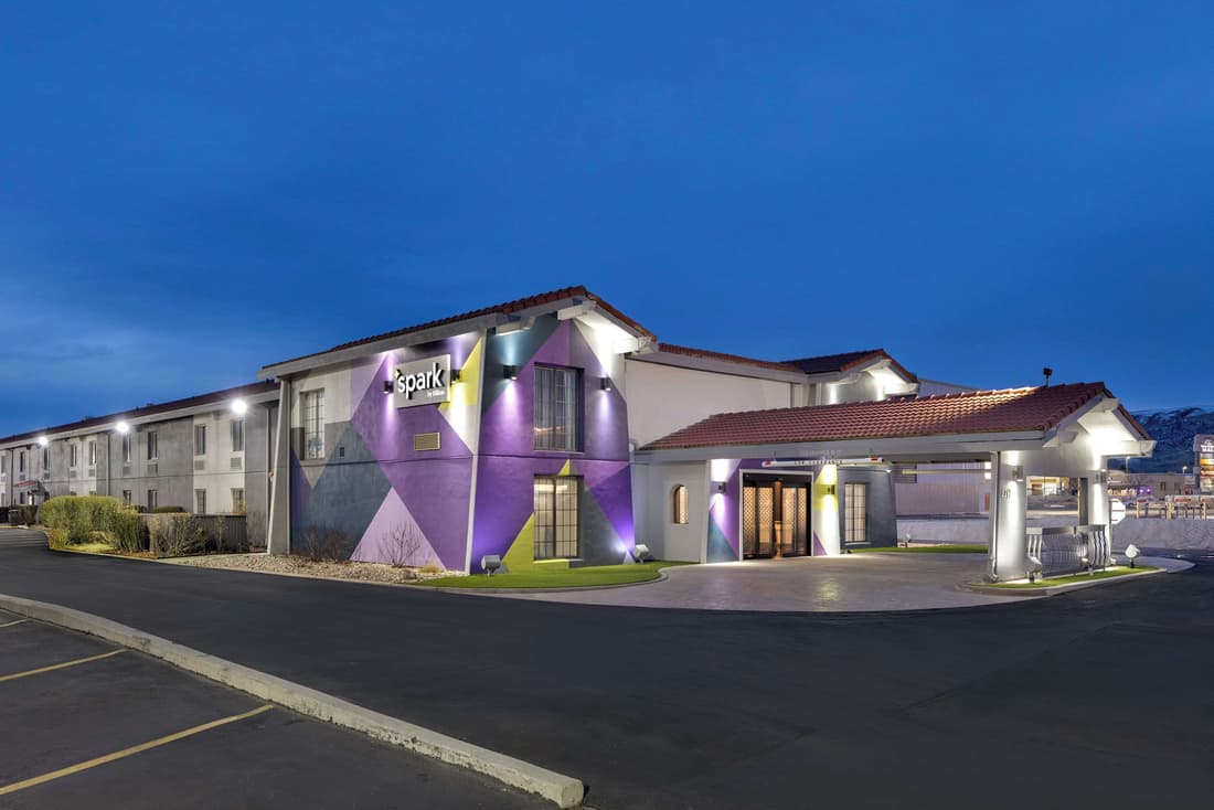 Spark by Hilton Rock Springs