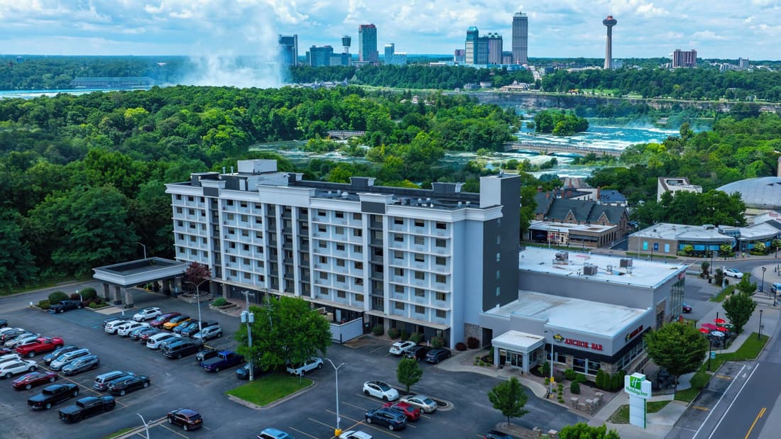 Holiday Inn Niagara Falls State Park Entry by IHG