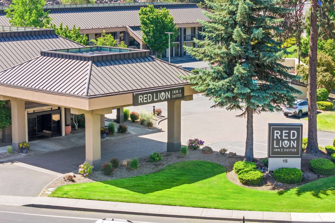 Red Lion Inn & Suites Deschutes River Bend