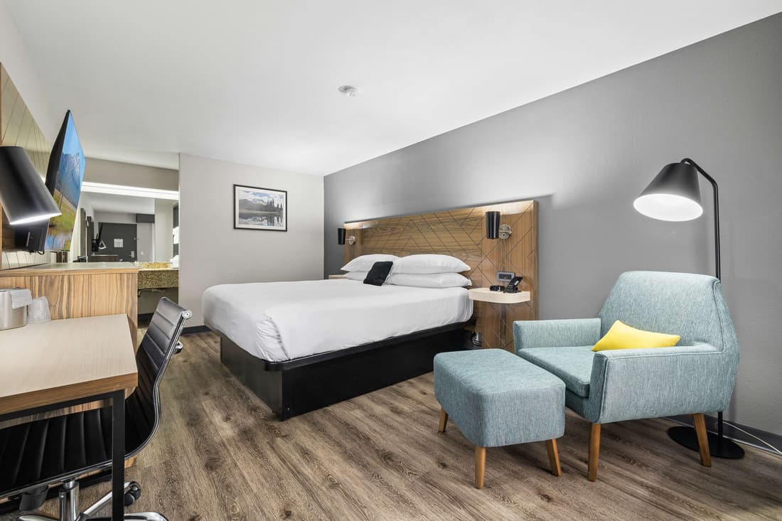 Red Lion Inn & Suites Deschutes River Bend