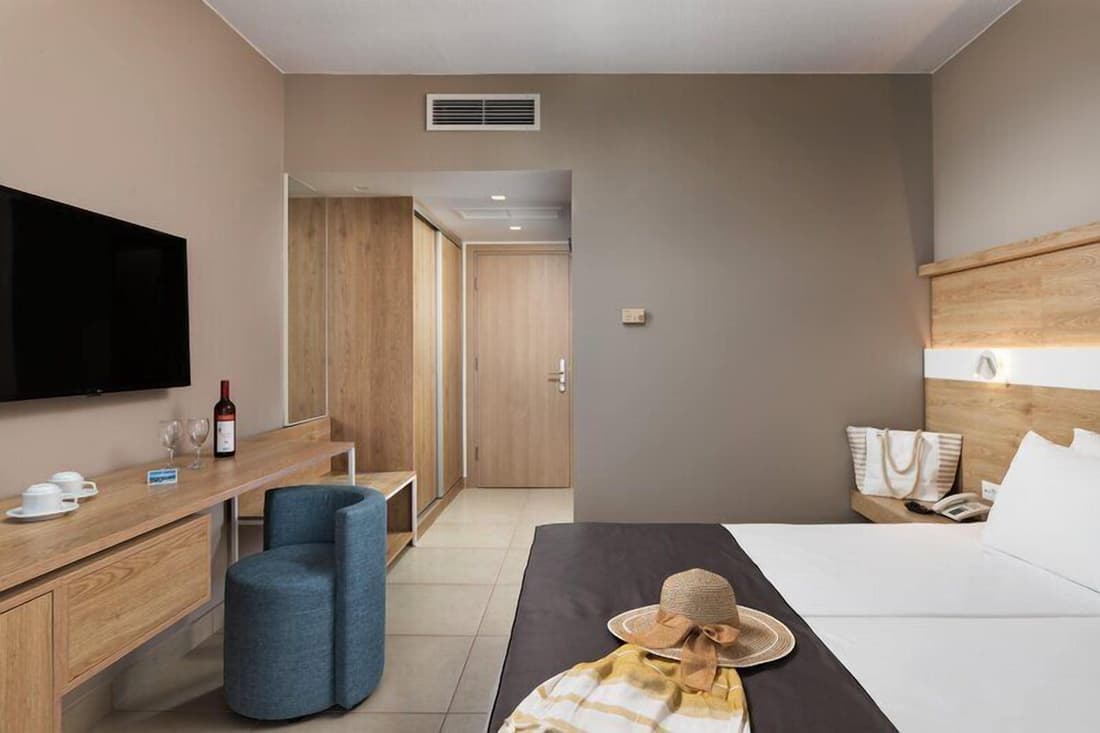 Aeolos Beach Hotel