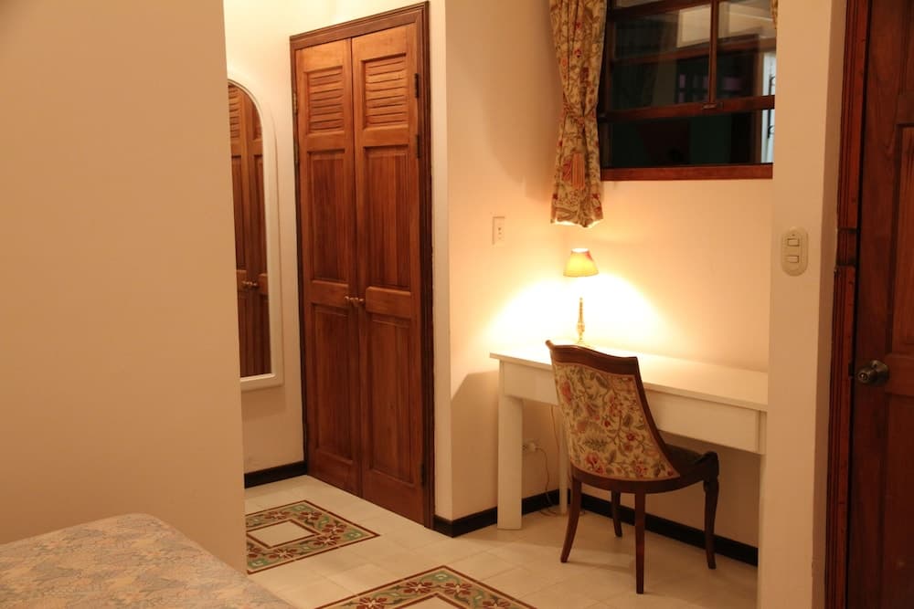 Hotel Fleur De Lys