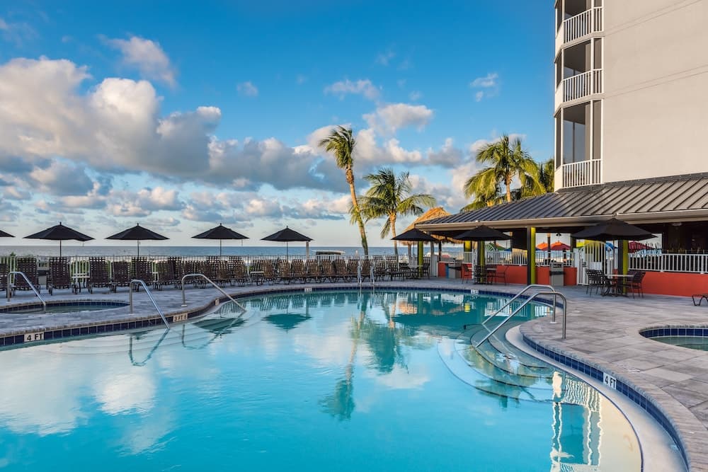 DiamondHead Beach Resort