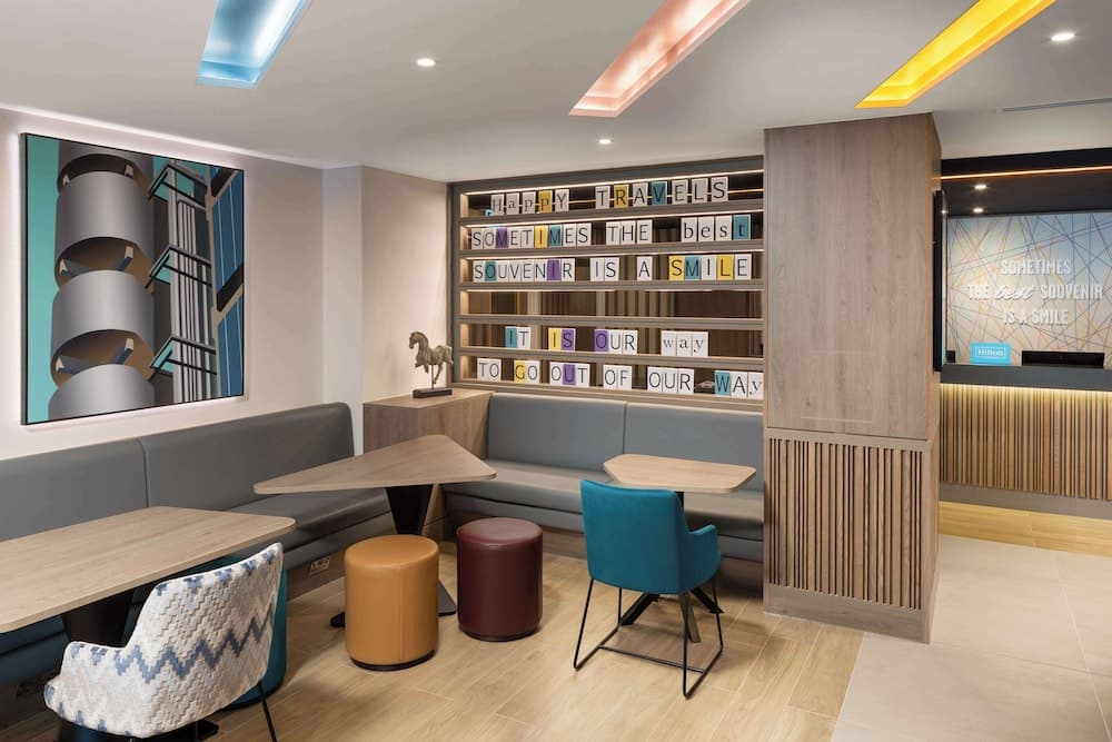 Hampton by Hilton London City