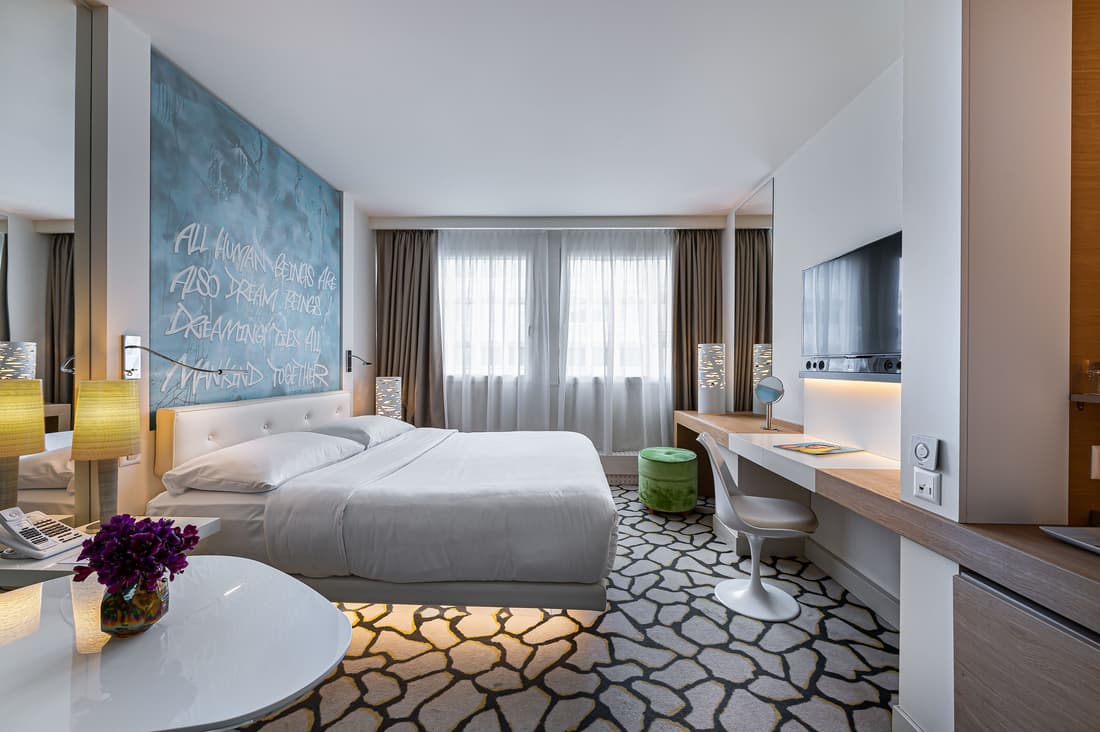 Hotel N'vY